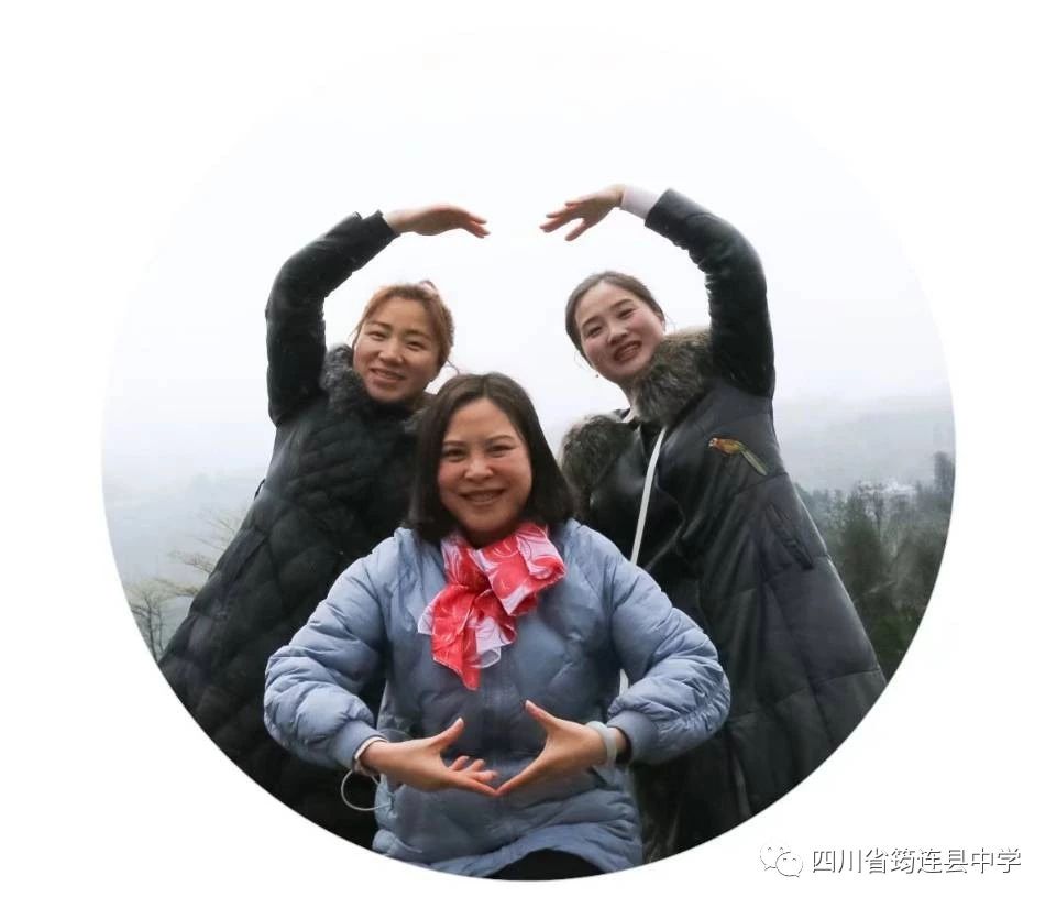 倩影裝點奇山秀水，笑語盡展巾幗豪情——我校舉行慶祝“三八節”系列活動1.jpg
