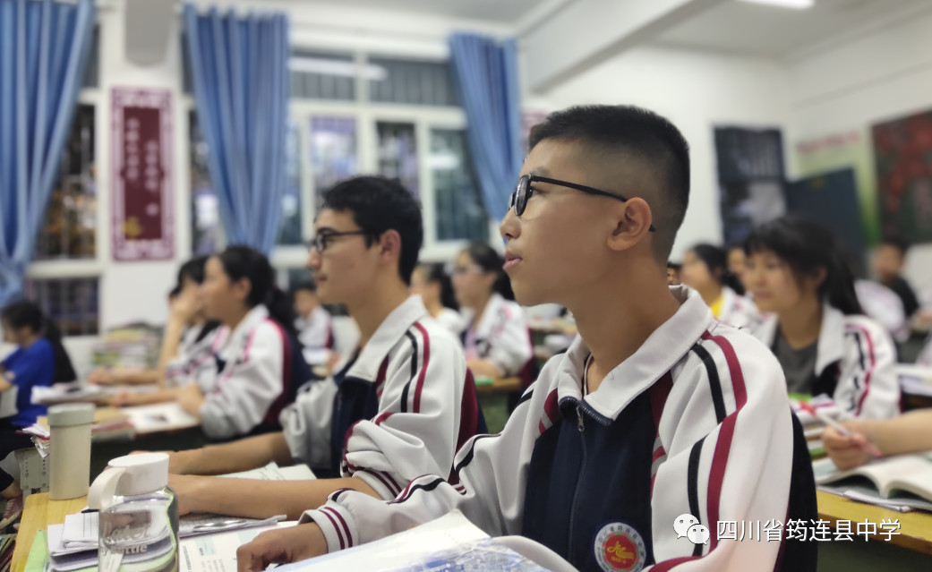 不忘教育初心，堅持立德樹人1.jpg