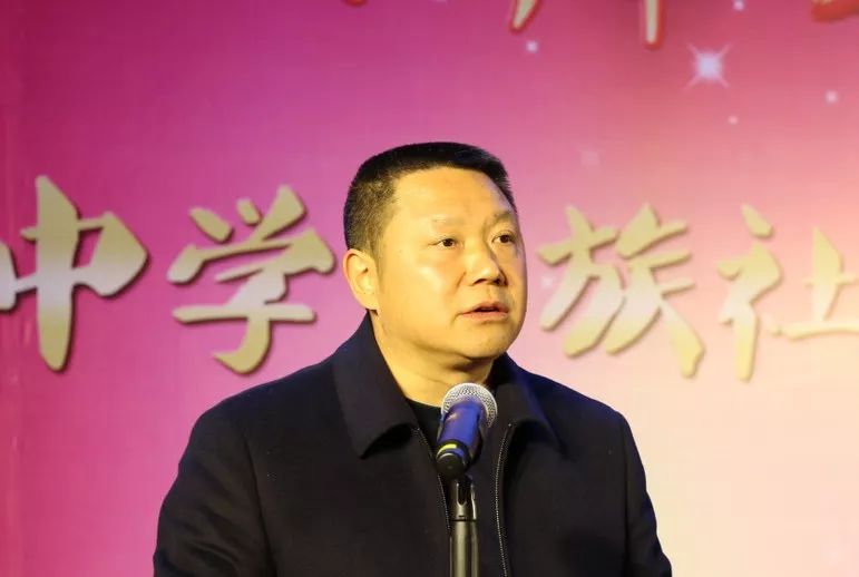 漢苗和諧一家親 載歌載舞迎新年——筠連中學(xué)2020年“苗嶺新年·元旦晚會(huì)”4.jpg