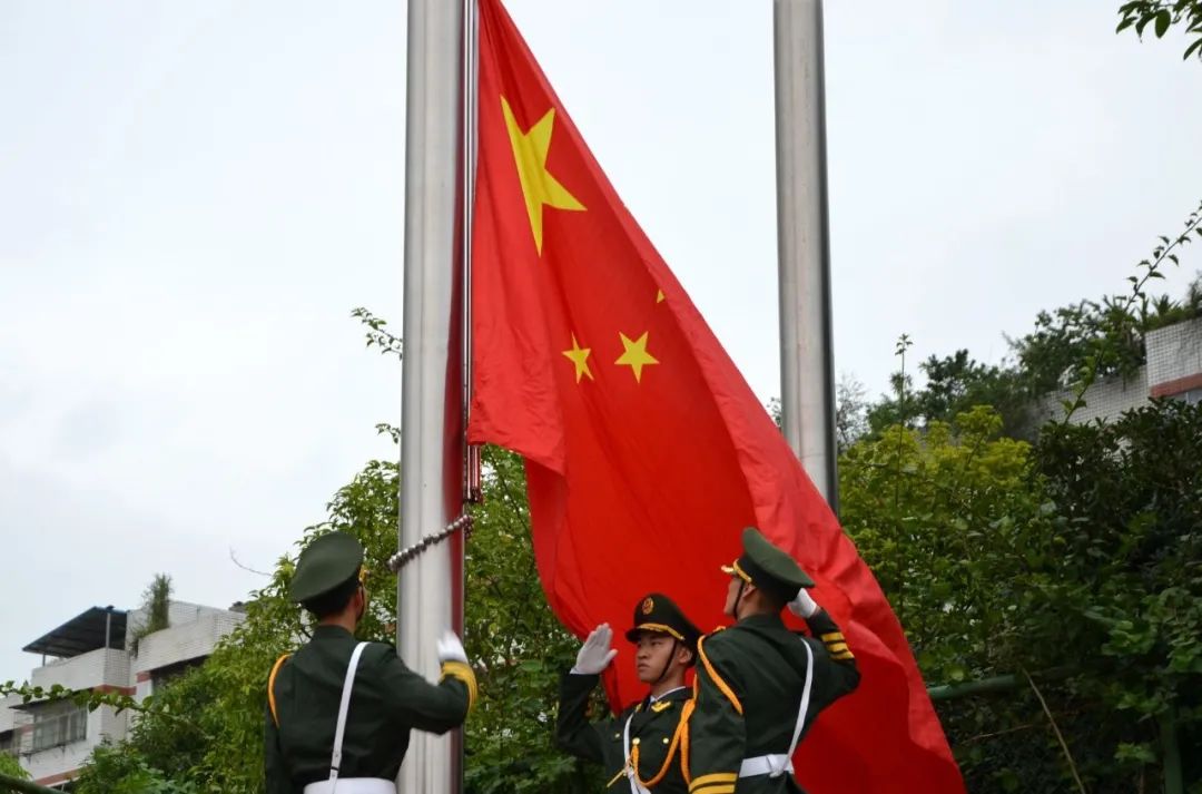 只爭(zhēng)朝夕，不負(fù)韶華——筠連縣中學(xué)2020年春期開學(xué)典禮2.jpg