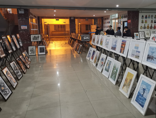 筆尖傳情 翰墨飄香——筠連縣中學舉行第18屆校園師生書畫展4.png