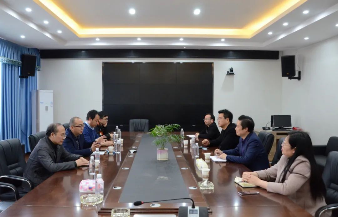 市教體局副局長向慶明一行到筠連中學視察指導開學工作4.jpg
