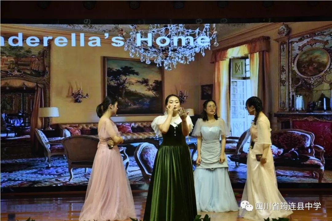 邁著青春腳步 放飛夢想翅膀 ——筠連縣第二屆英語風采大賽在我校圓滿舉行9.jpg