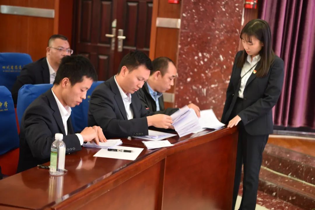 繼往開來，共建美好職工家園——筠連中學舉行2023年春期工會會員代表大會3.jpg